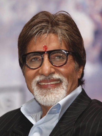 Name not selected yet for Beti B, says Amitabh Bachchan